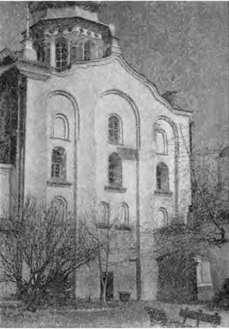 Киев. Троицкая надвратная церковь Печерского монастыря, 1108 г. Вид с юга